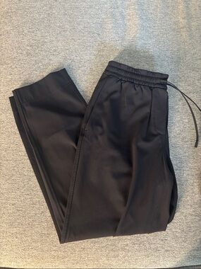 Lululemon Tapered-Leg Mid-Rise Pant 7/8 Length *Luxtreme
